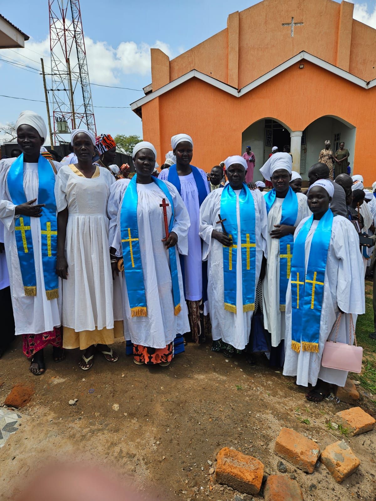 Mothers’ Union members gathered outside the church